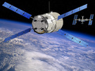 Wenn sich das 8,5 Meter lange ATV auf 700 Meter an die ISS angenähert hat, übernehmen die optischen Sensoren des ATV die Navigation. Dabei tasten Infrarotlaser des so genannten Telegoniometers entsprechende Zielreflektoren auf der Außenhülle des russischen Servicemoduls ab. Anhand der Reflektionen kann der ATV-Bordcomputer die relative Lage des ATV im Raum berechnen und über seine 28 Steuerdüsen korrigieren.

