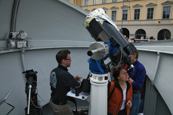 Impressionen von den 100 Stunden Astronomie auf dem Odeonsplatz in München (Bildrechte: M. Rietze, Baader Planetarium)