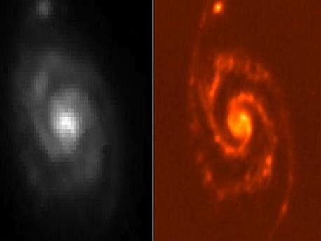Galaxie M51 aufgenommen von Spitzer (links) und Herschel (rechts) Dies zeigt sich im Vergleich der Aufnahmen derselben Region (Galaxie M51) durch das Spitzer-Weltraumteleskop der US-Weltraumbehörde NASA (links) und Herschel (rechts).