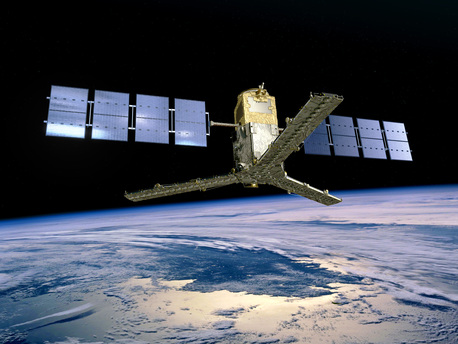 SMOS en órbita Impresión artística de SMOS en órbita. SMOS (Soil Moisture and Ocean Salinity), un satélite de la Tierra Explorer de la ESA, fue puesto en órbita desde el cosmódromo de Plesetsk en el norte de Rusia el lunes 2 de noviembre de 2009.