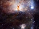 Esta imagen muestra a la estrella espectacular de la región conocida como la Nebulosa de la Llama, o NGC 2024, en la constelación de Orión (el Cazador) y sus alrededores.