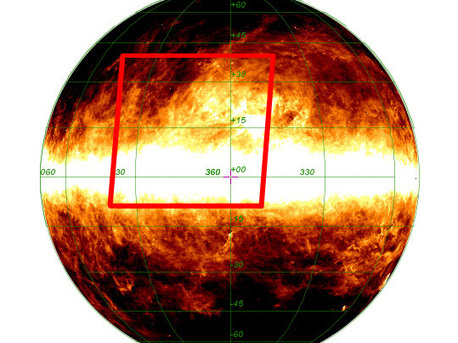 El cuadro rojo muestra la región del cielo visto en la nueva imagen de Planck, esta cubre una porción del cielo alrededor de 55 °.