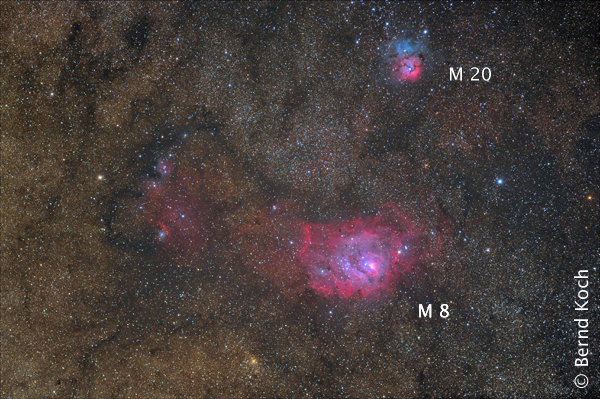 Messier 8 und Messier 20 in einer Aufnahme vom 31. 5. 2008. Optik: Pentax 75 mit 500 mm Brennweite. Kamera: H-Alpha-modifizierte Canon EOS 5D (Vollformat). Belichtung: 11 x 300s (zuzüglich Dunkelbilder). In etwa das gleiche Gesichtfeld erreicht man mit einer EOS 350D bei 300 mm Brennweite.
Foto: Bernd Koch auf Farm Tivoli / Namibia (dort geht diese Region durch den Zenit…).
