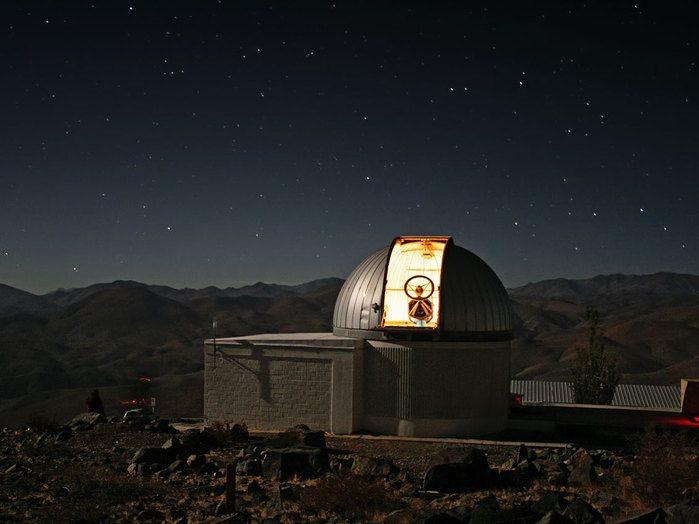 A new robotic telescope had first light at ESO’s La Silla Observatory, in Chile, in June 2010. TRAPPIST (TRAnsiting Planets and PlanetesImals Small Telescope) is devoted to the study of planetary systems through two approaches: the detection and characterisation of planets located outside the Solar System (exoplanets) and the study of comets orbiting around the Sun. The 60-cm national telescope is operated from a control room in Liège, Belgium, 12 000 km away.
