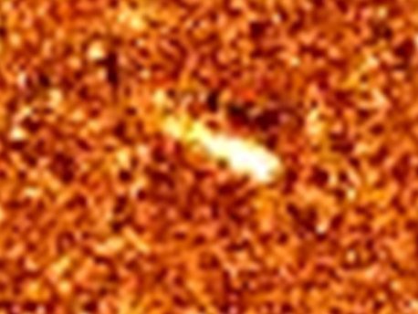 Rosetta desenmascara a un falso cometa Rosetta ve el rastro dejado por los desechos del asteroide P/2010 A2. La foto fue tomada en marzo de 2010.