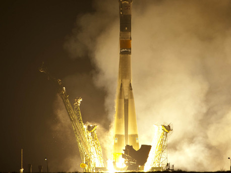 Despegue de Soyuz con el astronauta de la ESA Paolo Nespoli, junto con Dimitri Kondratyev y Catherine Coleman para una misión difícil de 6 meses en la Estación Espacial Internacional (ISS)