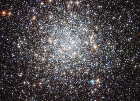 The globular cluster "Messier 9" (c) NASA