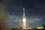 Start einer Soyuz, mit an Bord das zweite Paar von Galileo-Satelliten. Quelle: ESA–S. Corvaja, 2012
