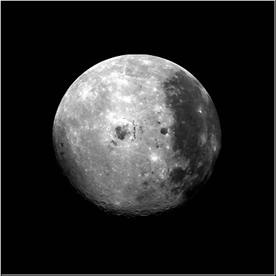Die bisher nur wenig erforschte Rückseite des Monds in einer NASA-Aufnahme