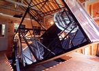 Mit dem „Optical SETI Telescope“ des Oak Ridge Observatoriums in Harvard, Massachusetts suchen die SETI-Anhänger gezielt nach Laserblitzen ferne Zivilisationen.
