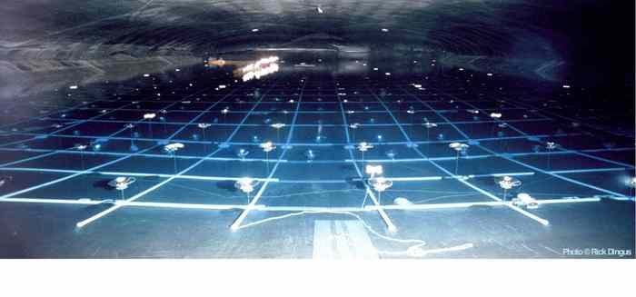 Innenansicht des Milagro Observatoriums mit Wasser, vorbereitet für Wartungsarbeiten