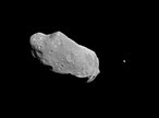Ungewöhnlich für einen Asteroiden: Ida besitzt einen Mond.