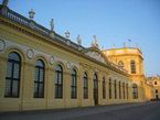 Die Orangerie beherbergt das Astronomisch-Physikalische Kabinett (bis 2004: Museum für Astronomie und Technikgeschichte) mit dem Planetarium.